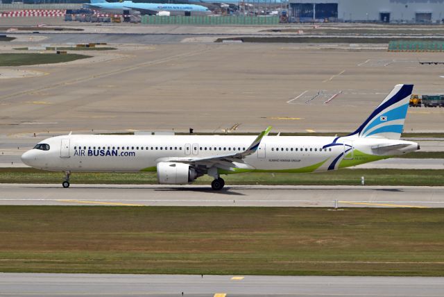Airbus A321neo (HL8357)