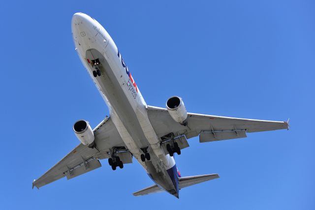 Boeing MD-11 —