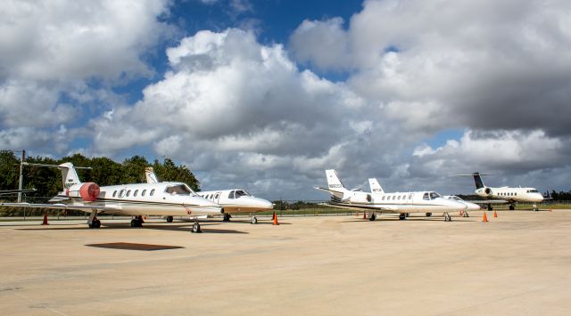 — — - Some private jets at KVB br /2021 