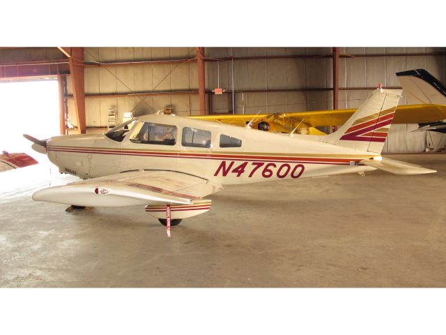 Piper Cherokee (N47600)