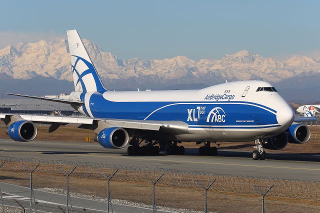 Boeing 747-200 (VP-BIK)