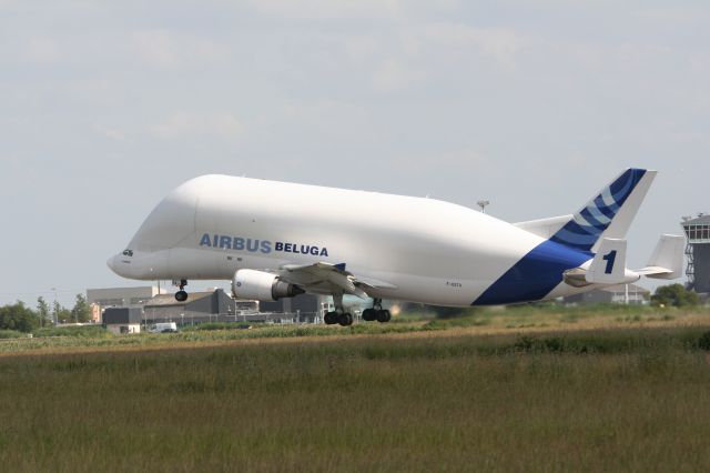 Airbus A300F4-600 (F-GSTA) - Rotation et décollage