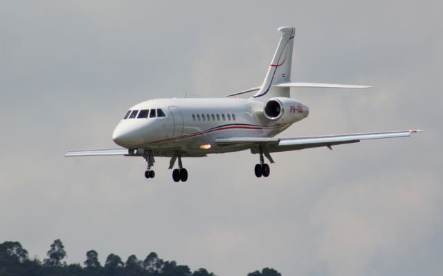 Dassault Falcon 2000 (PH-VBG) - FALCON 2000 LANDING PIST 17 , 14/8/2013