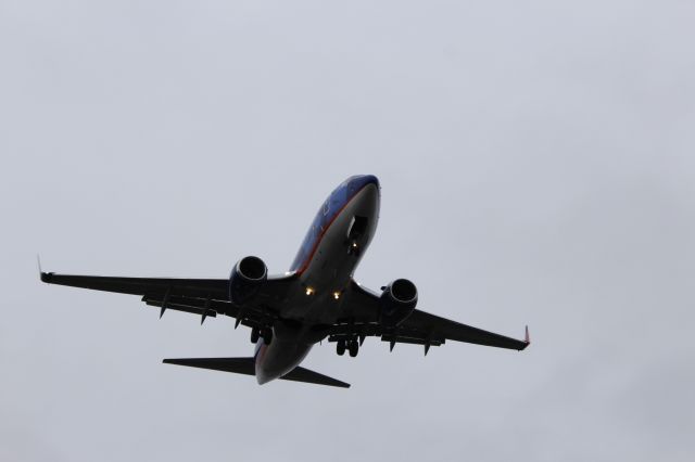 Boeing 737-700 (N714SY) - First time spotting at my local airport, caught this B737 which is a rare occurrence for KPSC 