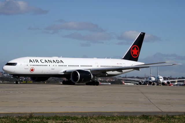 BOEING 777-200LR (C-FNNH) - on 9 August 2019