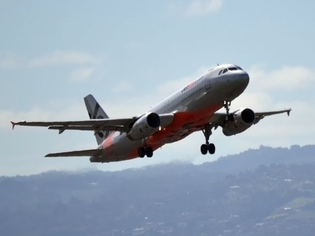 Airbus A320 (VH-VQX) - Lifting off runway 23 and heading for an interstate destination.