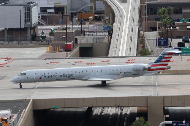 Canadair Regional Jet CRJ-900 (N959LR)