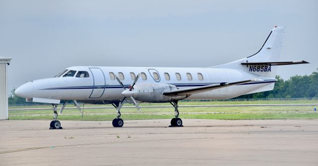 Fairchild Dornier SA-227DC Metro (N685BA) - Encore Air Cargo Metroliner at Mesquite Metro Airport