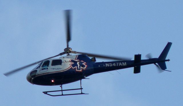 Eurocopter AS-350 AStar (N547AM) - An Air Methods Eurocopter (N547AM) en route to a Lexington Hospital...