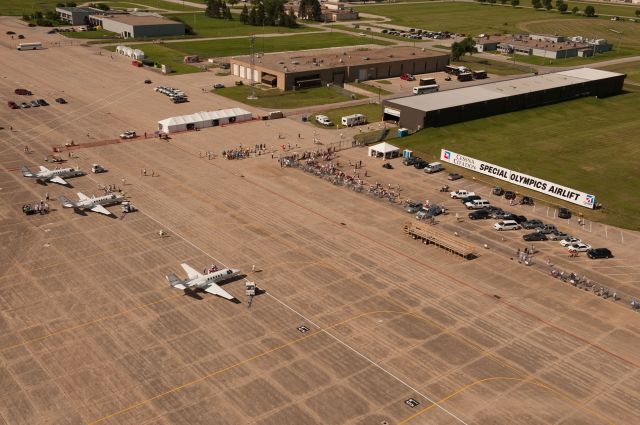 CSOA — - Cessna Special Olympics Airlift 2010 - http://flightaware.com/airlift/ - Airlift and Athletes arriving in Lincoln, Nebrasks on July 17, 2010.  Photos Courtesy Cessna Aircraft Company