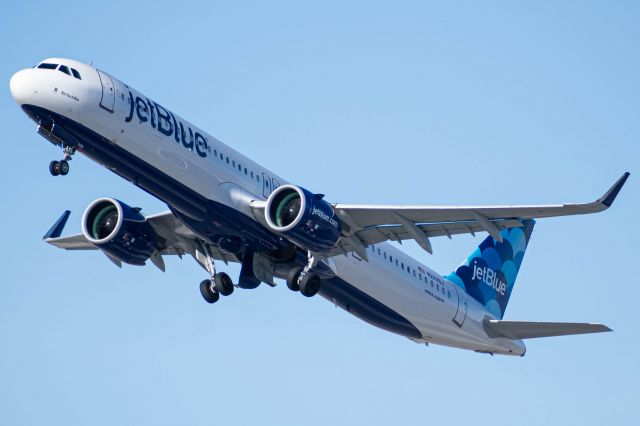 Airbus A321neo (N2039J) - JBU943 - RNO to LAX - 29 Dec, 2020