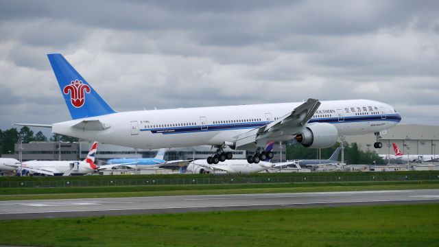 BOEING 777-300 (B-7185) - BOE404 on final to Rwy 16R to complete a B2 flight on 4/22/16. (ln 1395 / cn 43227).