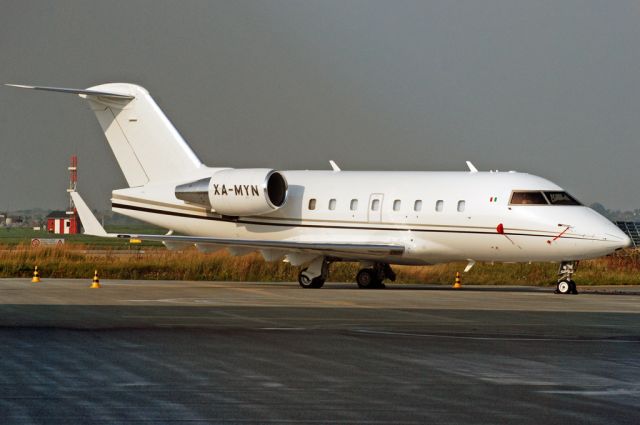 Canadair Challenger (XA-MYN)