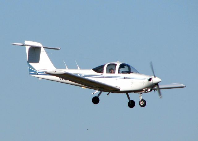 Piper Tomahawk (N9915T) - Landing on Rwy 14 at Downtown Shreveport.