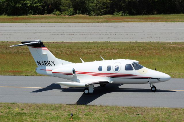 Eclipse 500 (N48KY)