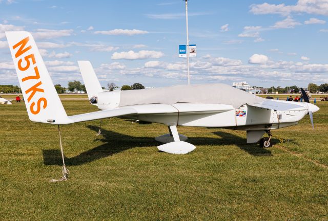 RUTAN Defiant (N57KS)