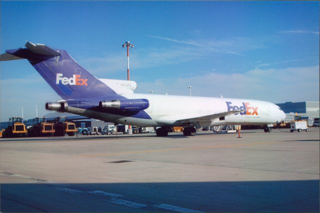 BOEING 727-200 (N275FE)