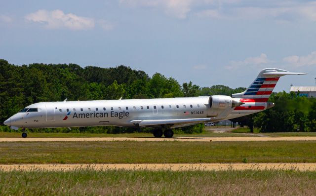 Canadair Regional Jet CRJ-700 (N514AE)