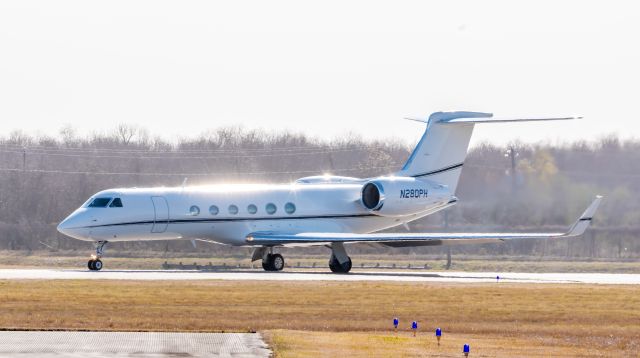 Gulfstream Aerospace Gulfstream V (N280PH) - Presidential Aviation GLF5 N280PH prepares to depart KEFD for UUBW on 1/16/2021