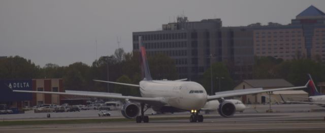 Airbus A330-800 (N860NW)