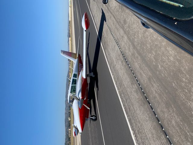 Piper PA-30 Twin Comanche (N7902Y)