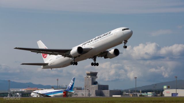 BOEING 767-300 (JA657J) - Boeing 767-346/ERbr /August.30.2015 Hakodate Airport [HKD/RJCH] JAPAN