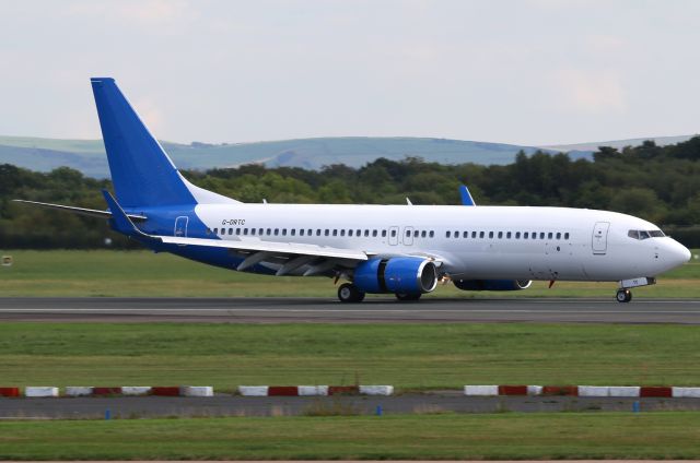 Boeing 737-800 (G-DRTC)