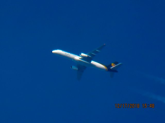 Boeing 757-200 (N562UP)