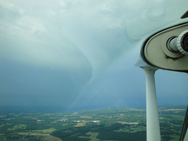 Cessna Skyhawk (N5209V) - Looking south with stormy weather around Charlotte, NC.