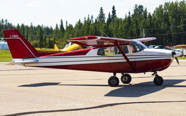 Cessna Skyhawk (C-FMVH)