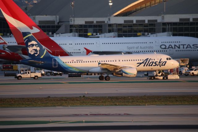 Airbus A320 (N629VA)