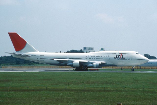 BOEING 747-300 (JA8166) - Departure at Narita Intl Airport Rwy16R on 2003/08/03