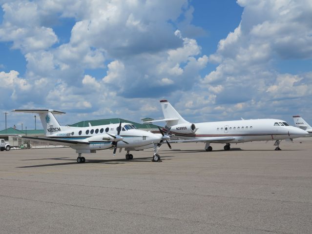 Beechcraft Super King Air 200 (N209CM)