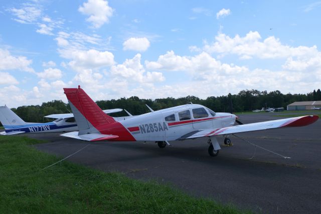 Piper Cherokee Arrow (N285AA)