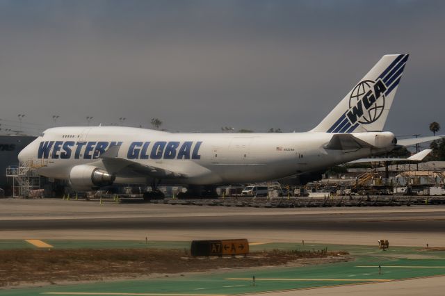 Boeing 747-400 (N452SN) - 12th August, 2024: Seen parked at the QANTAS Cargo terminal at LAX prior to departure to Hong Kong as flight KD 212. 