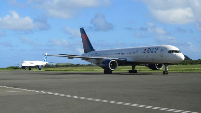 Boeing 757-200 (N680DA)