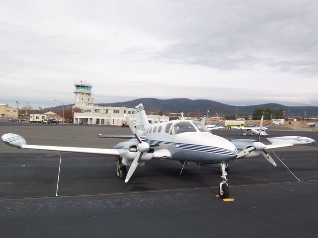 Cessna 421 (N4572L)