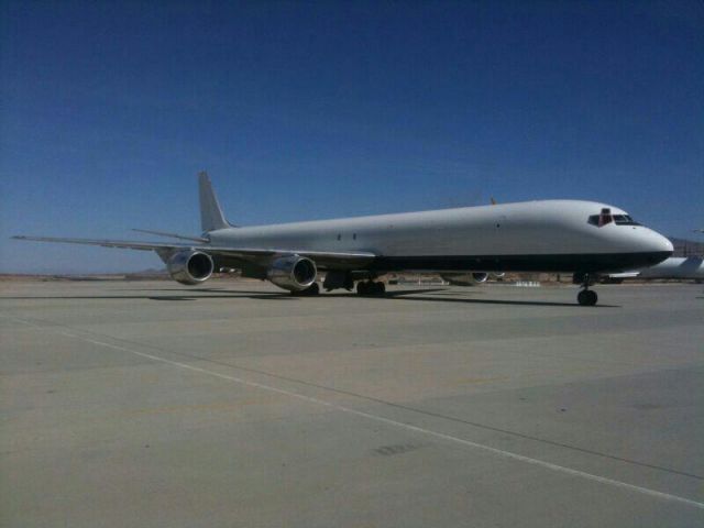 McDonnell Douglas DC-8-70 (N807DH)