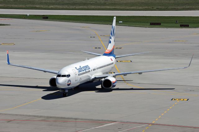 Boeing 737-800 (TC-SNP)