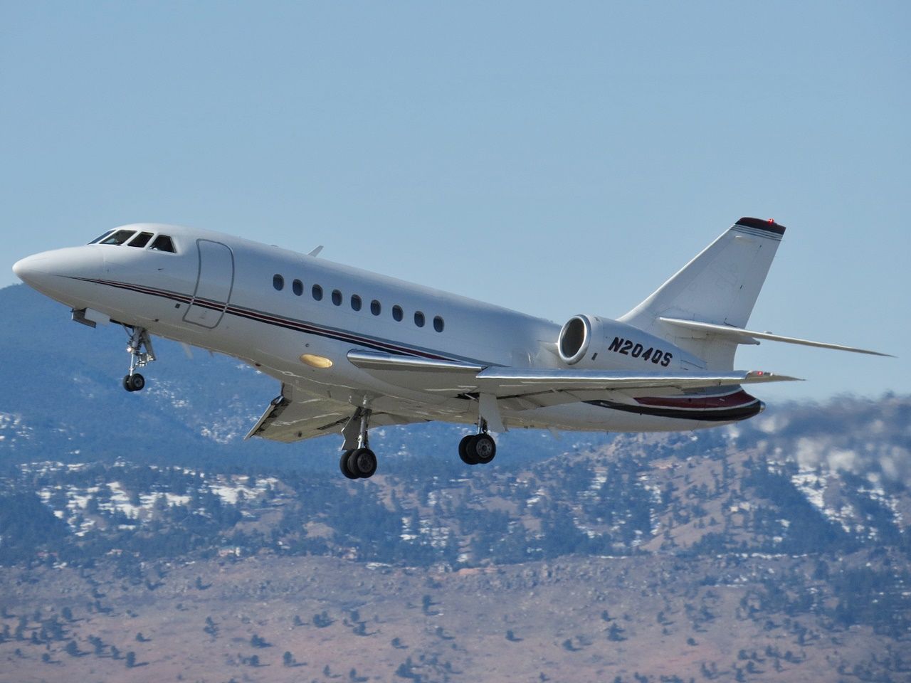 Dassault Falcon 2000 (N204QS)