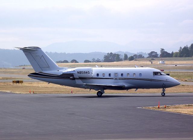 Canadair Challenger (N859AG)