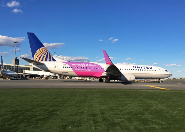 Boeing 737-900 (N66848) - March of Dimes Special livery 10/31/17 @ KBOS Logan