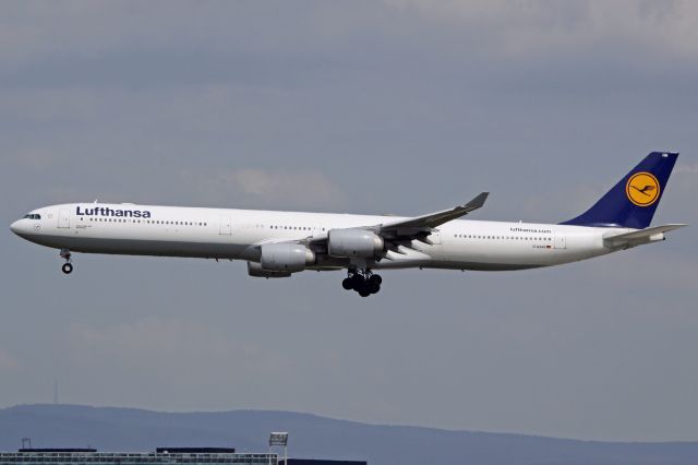 Airbus A340-600 (D-AIHH)