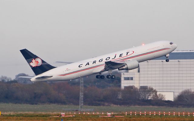 BOEING 767-300 (C-GUAJ) - cargojet b767-3 c-guaj dep shannon for hamilton 25/11/18.