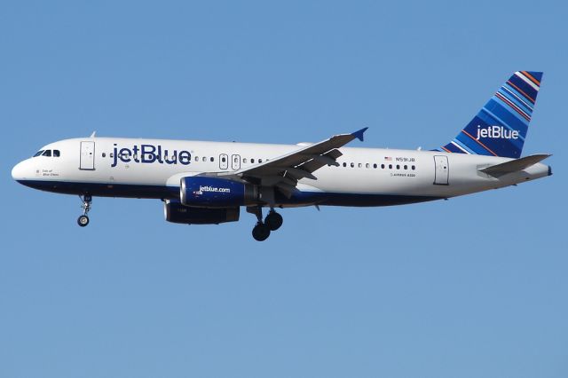 Airbus A320 (N591JB)