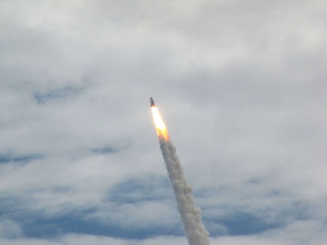 STS135 —