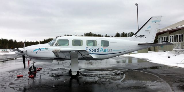 Piper Navajo (ET860)