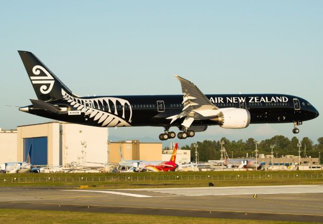 Boeing 787-8 (N1012N) - Air New Zealand 6022/ BOE3, the launch customer of 787-9 has their first airplane in a all black livery