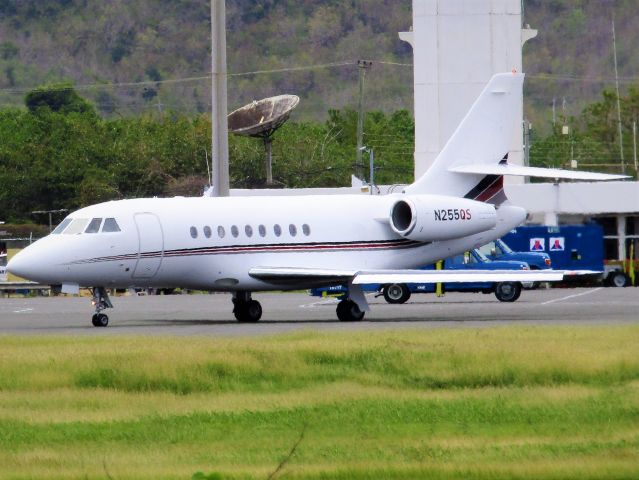 Dassault Falcon 2000 (N255QS)