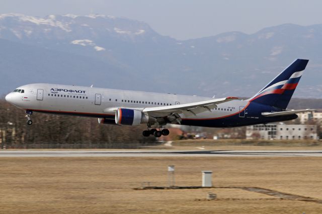 BOEING 767-300 (VP-BDI)